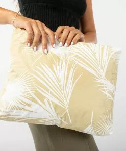Aloha Collection MAX Day Palms White On Sand