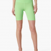 Beyond Yoga Heather Rib Bike Short Pistachio