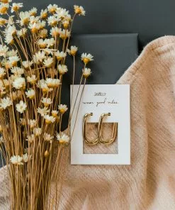 JaxKelly Gifting Rectangle Hoop Large